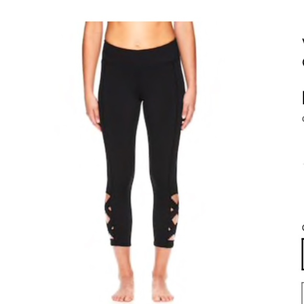 Womenโs Gray OM Lotus Yoga Capris - Picture 1 of 6